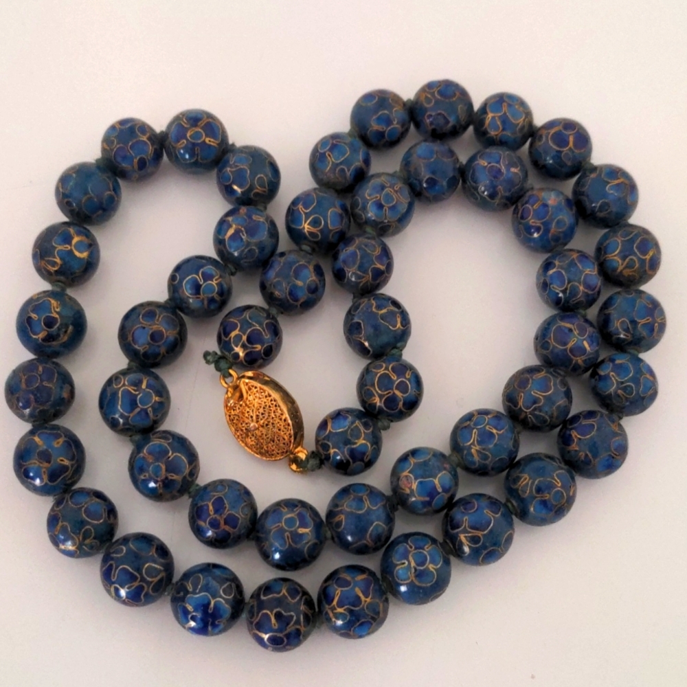 Beaded necklace
